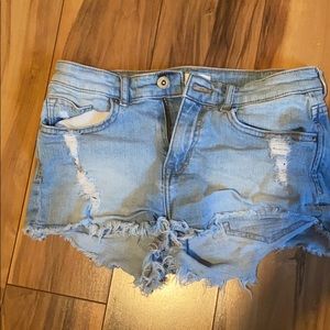 Jean shorts (H&M)